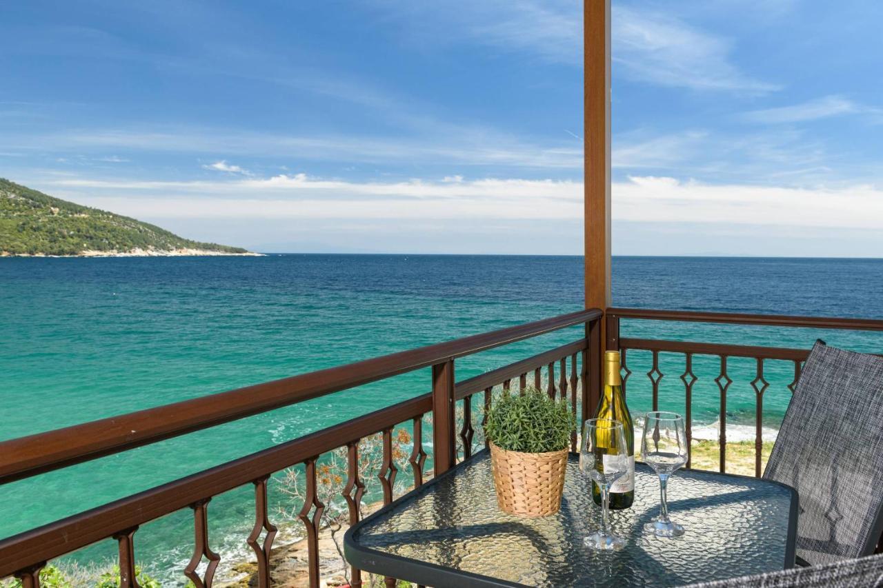 Bed and Breakfast Faros View Коинира Экстерьер фото