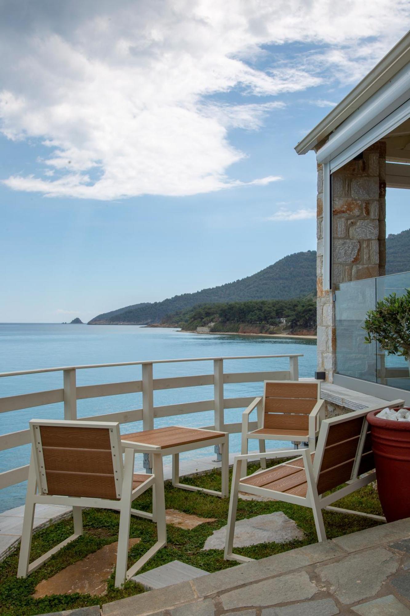Bed and Breakfast Faros View Коинира Экстерьер фото
